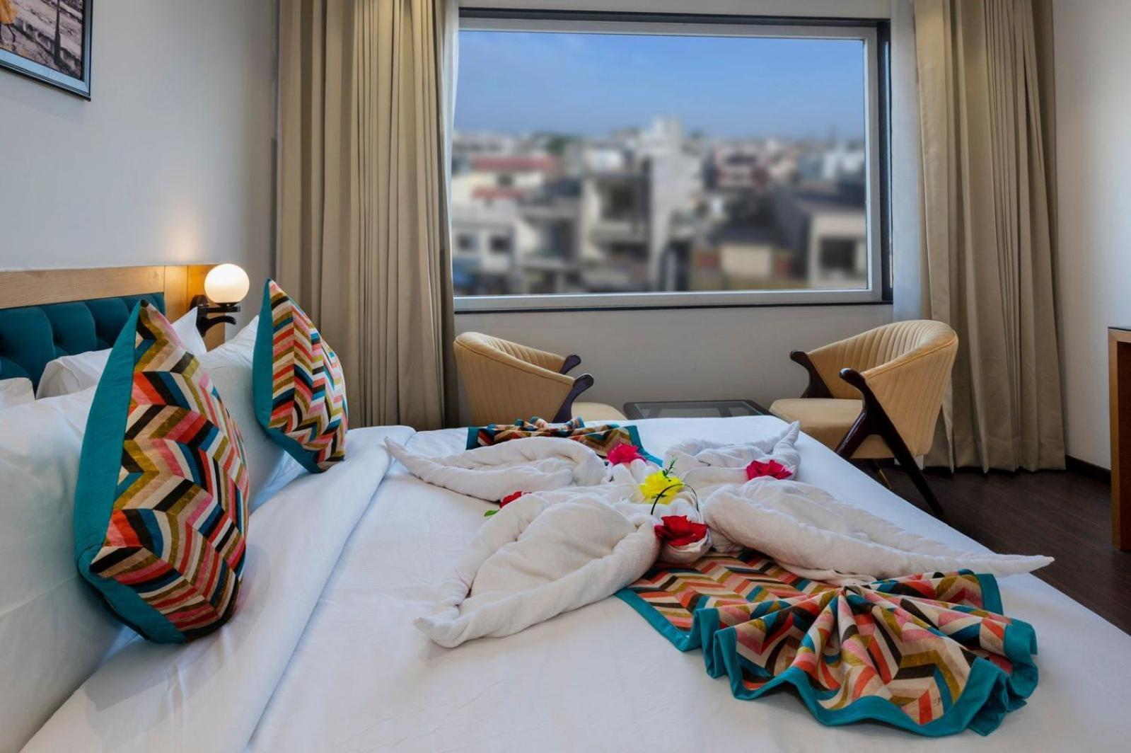 Classio Royale By Io Hotels Near Golden Temple Amritsar Extérieur photo