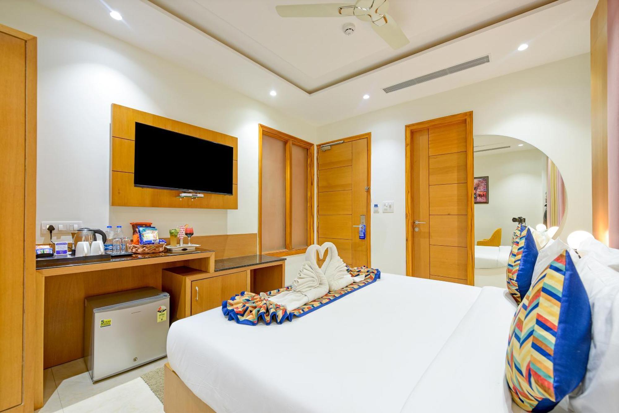 Classio Royale By Io Hotels Near Golden Temple Amritsar Extérieur photo